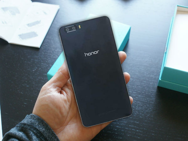 ಡಿಸ್‌ಪ್ಲೇ ಮತ್ತು ರೆಸ್ಯುಲೇಶನ್ 