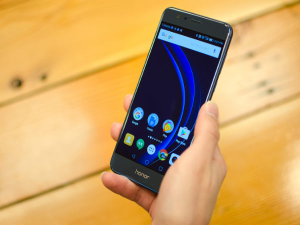 5.2 ಇಂಚಿನ Full HD  ಡಿಸ್‌ಪ್ಲೇ: