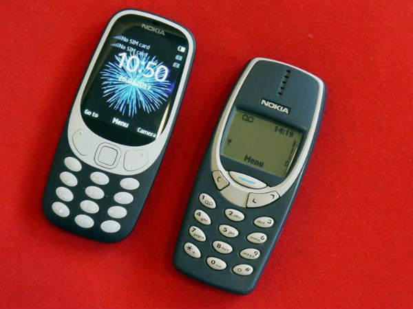 ಮೊದಲು ನೋಕಿಯಾ 3310 ಫೀಚರ್ ಫೋನ್ : 