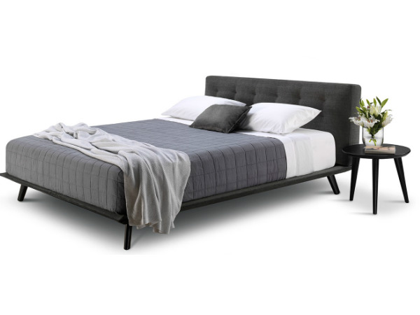 ನಿಮ್ಮ ಹಾಸಿಗೆಯಲ್ಲಿ ಇನ್ಯಾರು ಮಲಗಿದರೆ: