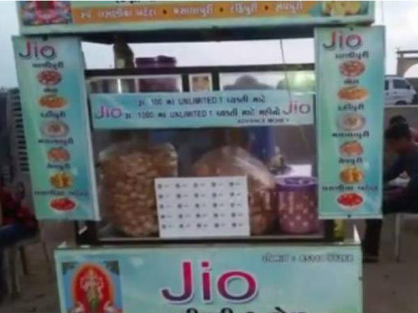 'ಗೊಲ್‌ಗಪ್ಪಾ' ಮಂತ್ಲಿ ಆಫರ್: