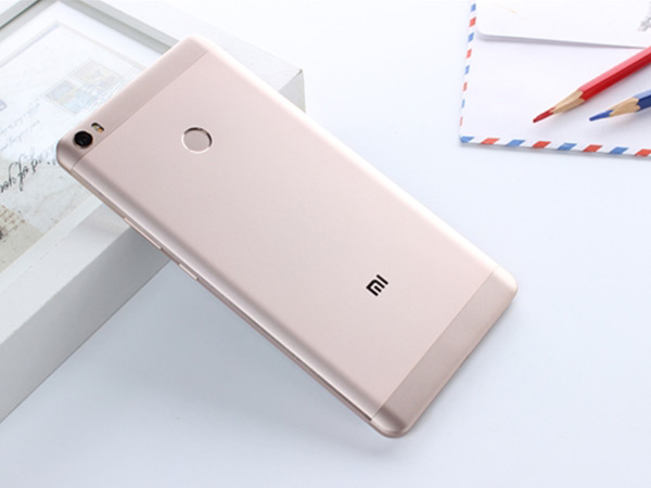 12MP/5 MP ಕ್ಯಾಮೆರಾ: