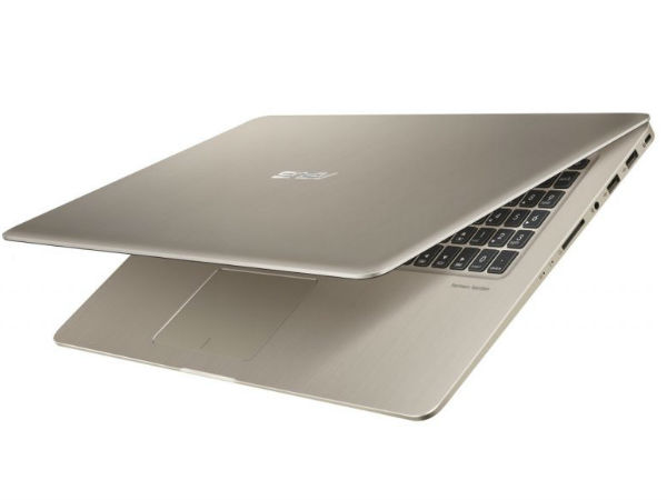 ಹಾರ್ಡ್ ವೇರ್ ಮತ್ತು ಸಾಫ್ಟ್ ವೇರ್: 