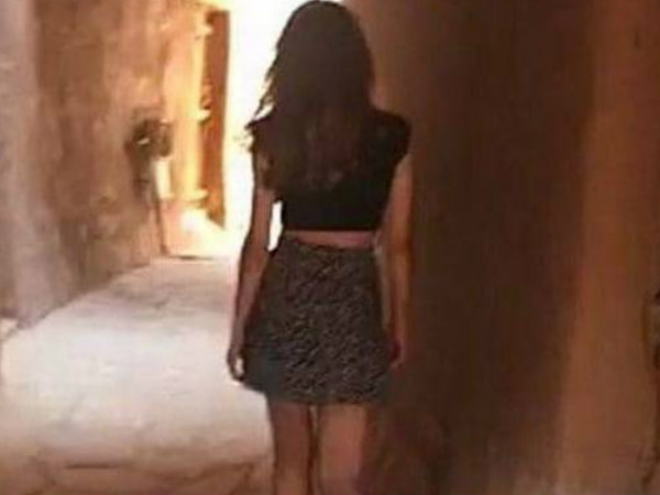 ಯುವತಿಯರೇ ಎಚ್ಚರ..!ಸೋಶಿಯಲ್ ಮೀಡಿಯಾಗಳಲ್ಲಿ ಫೋಟೋ ಪೋಸ್ಟ್ ಮಾಡುವ ಮುನ್ನ..!!! ಯುವತಿಯರೇ ಎಚ್ಚರ..!ಸೋಶಿಯಲ್ ಮೀಡಿಯಾಗಳಲ್ಲಿ ಫೋಟೋ ಪೋಸ್ಟ್ ಮಾಡುವ ಮುನ್ನ..!!!