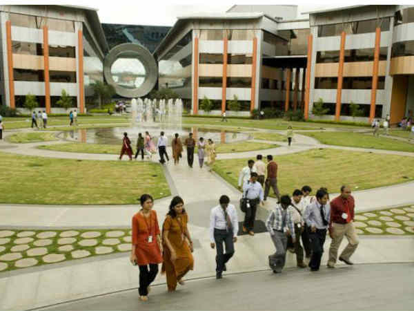 ವರ್ಷಕ್ಕೆ 6 ಸಾವಿರ ಎಂಜಿನಿಯರ್ಗಳ ನೇಮಕಕ್ಕೆ ಇನ್ಫೋಸಿಸ್ ಅಸ್ತು!! ವರ್ಷಕ್ಕೆ 6 ಸಾವಿರ ಎಂಜಿನಿಯರ್ಗಳ ನೇಮಕಕ್ಕೆ ಇನ್ಫೋಸಿಸ್ ಅಸ್ತು!!