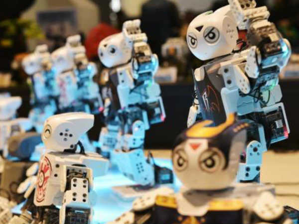 ವಾಕರ್ ರೋಬೊಟ್!!