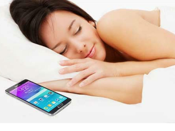 ಮಕ್ಕಳ ಕೈಗೆ ಮೊಬೈಲ್ ಬೇಡ: ಮಕ್ಕಳ ಕೈಗೆ ಮೊಬೈಲ್ ಬೇಡ: