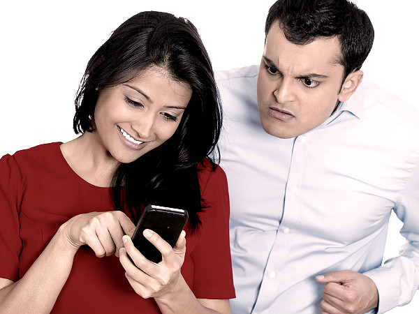 ತಂತ್ರಜ್ಞಾನದ ಬಳಕೆ ಸಂಬಂಧಕ್ಕೆ ಹಾನಿಕರ!!