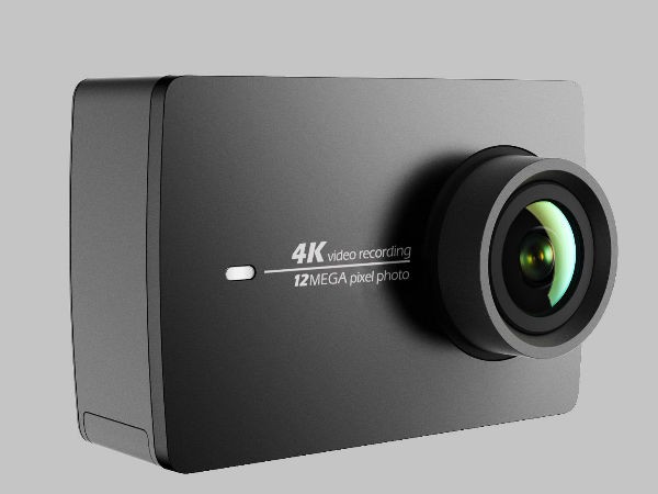 YI 4K ಆಕ್ಷನ್ ಕ್ಯಾಮೆರಾ ಸೆಲ್ಫೀ ಸ್ಟಿಕ್ ಮತ್ತು ಬ್ಲೂಟೂತ್ ರಿಮೋಟ್ ಜೊತೆಗೆ ( ನೈಟ್ ಬ್ಲ್ಯಾಕ್)