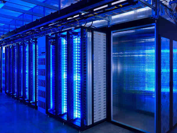 ಮನುಷ್ಯನನ್ನೇ ಆಳಲಿವೆ ಕಂಪ್ಯೂಟರ್!!