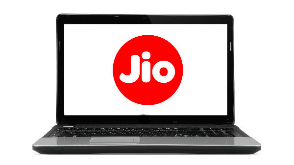 13.3 ಇಂಚಿನ Full HD ಡಿಸ್‌ಪ್ಲೇ! 