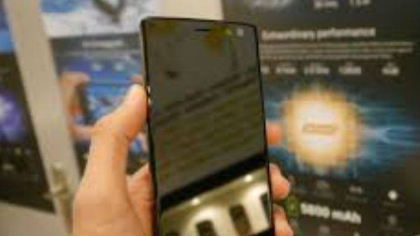 ಡಿಸ್ಪ್ಲೇ ಮತ್ತು ವಿನ್ಯಾಸ!! ಡಿಸ್ಪ್ಲೇ ಮತ್ತು ವಿನ್ಯಾಸ!!