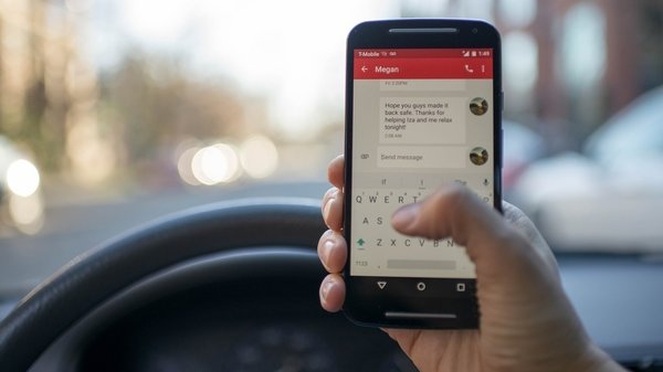 ಶೇ25 ಮಂದಿ ಮೊಬೈಲ್ ನೋಡದೆ ಟೆಕ್ಸ್ಟ್ ಮಾಡುತ್ತಾರೆ; ಶೇ25 ಮಂದಿ ಮೊಬೈಲ್ ನೋಡದೆ ಟೆಕ್ಸ್ಟ್ ಮಾಡುತ್ತಾರೆ;