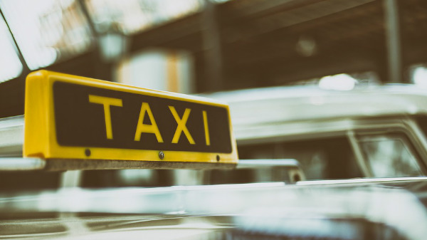 ಟಿಂಟೆಡ್ ಗ್ಲಾಸ್ ಬಗ್ಗೆ: