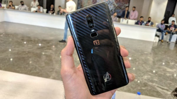 ಒನ್‌ಪ್ಲಸ್ 6 ಆವೃತ್ತಿಗಳು: