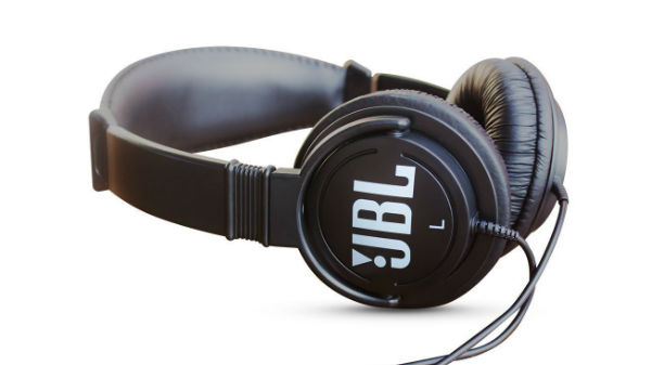 15. ಜೆಬಿಎಲ್ ಸಿ300ಎಸ್ ಐ