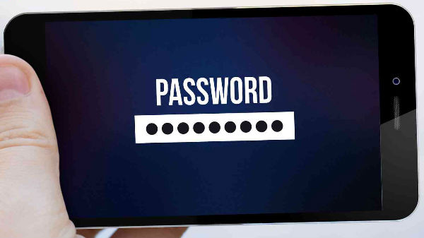 ನೀವು ಮೊಬೈಲ್ನಲ್ಲಿ ಪಾಸ್ವರ್ಡ್ ಸೇವ್ ಮಾಡುತ್ತಿದ್ದರೆ ಈ ಶಾಕಿಂಗ್ ಸುದ್ದಿ ನೋಡಿ! ನೀವು ಮೊಬೈಲ್ನಲ್ಲಿ ಪಾಸ್ವರ್ಡ್ ಸೇವ್ ಮಾಡುತ್ತಿದ್ದರೆ ಈ ಶಾಕಿಂಗ್ ಸುದ್ದಿ ನೋಡಿ!