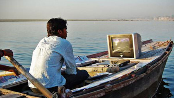 ಭಾರತೀಯರಿಗೆ ಟಿವಿ ಹುಚ್ಚು ಜಾಸ್ತಿ ಆಗ್ತಿದಿಯಂತೆ! 