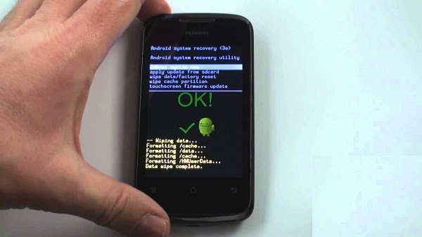 10. ಯಾವುದೂ ವರ್ಕ್ ಆಗದೇ ಇದ್ದರೆ, ಫ್ಯಾಕ್ಟರಿ ರಿಸೆಟ್ ಮಾಡುವ ಮಾರ್ಗವಿದೆ.