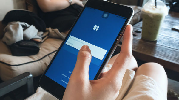 ಕೆಂಪು ಬಂದರೆ: ಕೆಂಪು ಬಂದರೆ: