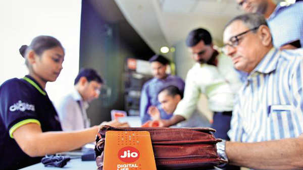 200+ ಜಿಯೊ ಮಿಲಿಯನ್ ಚಂದಾದಾರರ ಘೋಷಣೆ