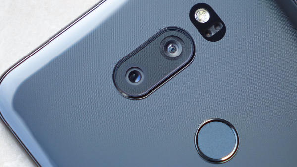 ಸ್ಮಾರ್ಟ್‌ಫೋನ್ ಬೆಲೆ ಎಷ್ಟು? 