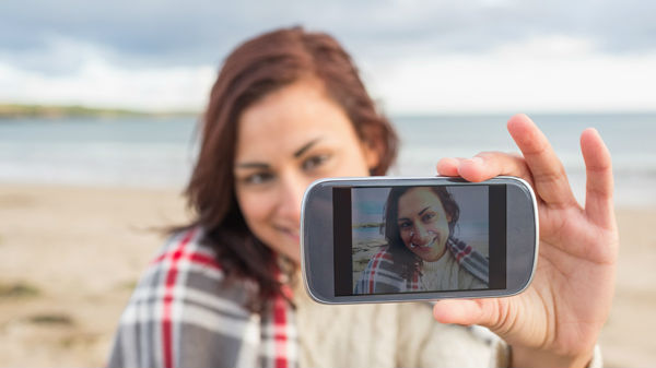 ಫೋಟೋ ಫ್ರೇಮ್ ಕಣ್ಣಿಗೆ ಸುಂದರವಾಗಿ ಕಾಣುವಂತೆ ಇರಲಿ 