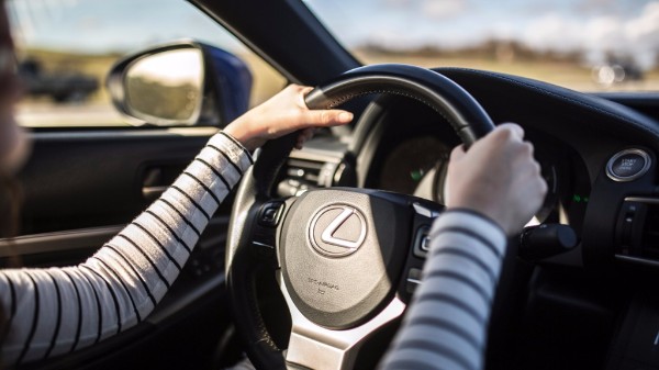 ಮೊದಲಿಗೆ ದೆಹಲಿಯಲ್ಲಿ: