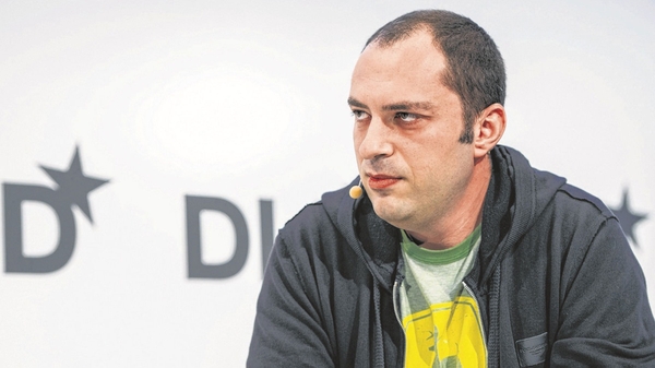 8.ಸ್ವಚ್ಛತಾ ಕೆಲಸ ಮಾಡುತ್ತಿದ್ದ ಜಾನ್ ಕೋಮ್