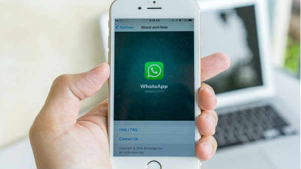 ಬ್ಲೂ ಟೀಕ್ ಇಲ್ಲದೇ ಮೇಸೆಜ್ ಓದಿ: