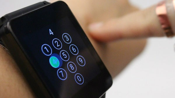 ಸ್ಕ್ರಿನ್ ಟ್ರಾಕ್: