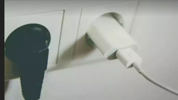 ನಿಮ್ಮ ಸ್ಮಾರ್ಟ್‌ಫೋನ್ ಚಾರ್ಜ್‌ ಮಾಡಲು ಕನಿಷ್ಟ ಗುಣಮಟ್ಟದ ಅಡಾಪ್ಟರ್‌ ಬಳಸಬೇಡಿ