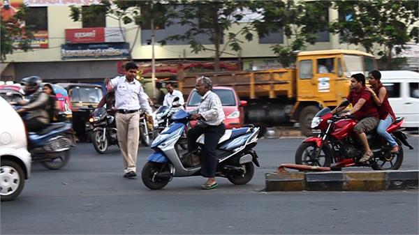 ಪೊಲೀಸರೊಂದಿಗೆ ಗುದ್ದಾಟ ಬೇಡ: