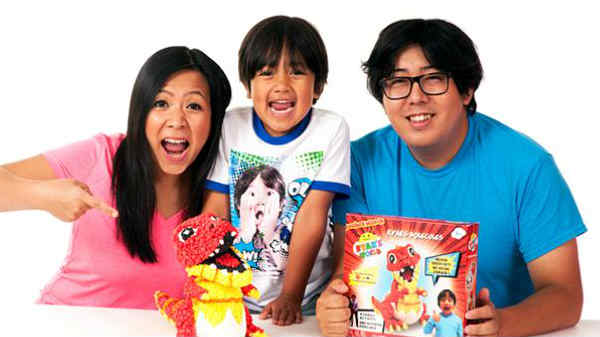 ಹೆಸರಾಂತ ಆಟಿಕೆ ಯೂಟ್ಯೂಬರ್! 