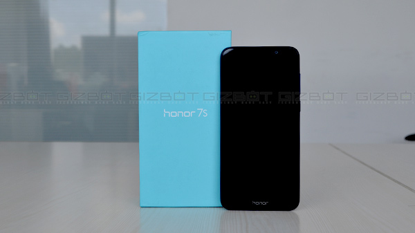 ಕೊಡುವ ಬೆಲೆಗೆ ತಕ್ಕ ಫೋನ್ ಹಾನರ್ 7S: ಜೇಬಿಗೆ ಹೊರೆಯಂತು ಅಲ್ಲ..! ಕೊಡುವ ಬೆಲೆಗೆ ತಕ್ಕ ಫೋನ್ ಹಾನರ್ 7S: ಜೇಬಿಗೆ ಹೊರೆಯಂತು ಅಲ್ಲ..!