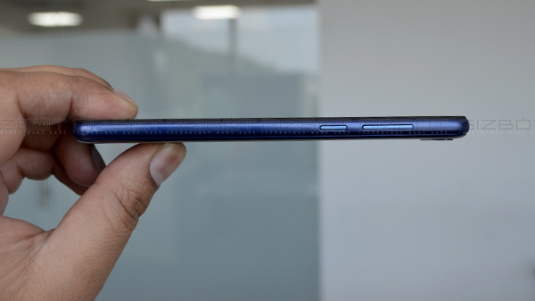 ಡಿಸ್ಪ್ಲೇ: ಡಿಸ್ಪ್ಲೇ: