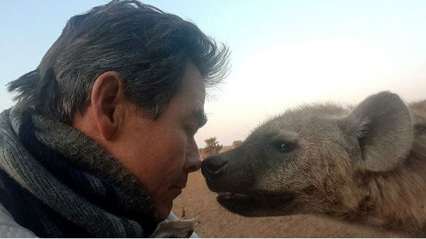 8. ಕತ್ತೆಕಿರುಬನ ಜತೆ ಸ್ವಂತಿ