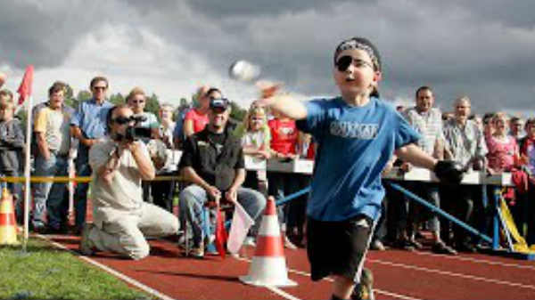 ಮೊಬೈಲ್‌ಗಳನ್ನು ಕಂಪೆನಿಗಳೇ ಕೊಡುತ್ತವೆ