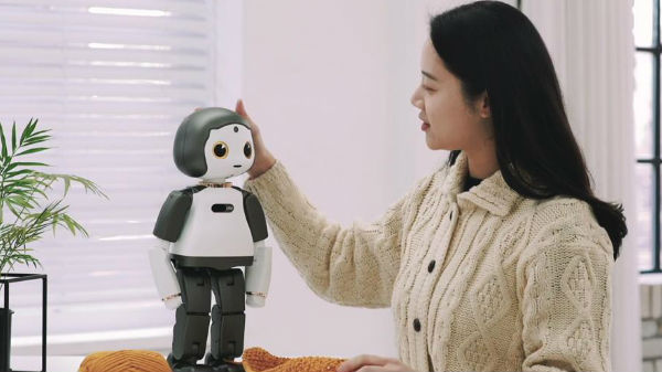 ಲಿಕು-ರೋಬೋಟ್ (Liku-the robot)! ಲಿಕು-ರೋಬೋಟ್ (Liku-the robot)!