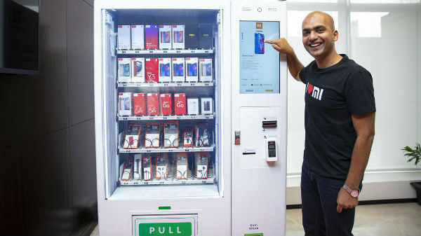 ಬೆಂಗಳೂರಿನಲ್ಲೇ ಮೊದಲು!..'ಎಟಿಎಂ' ಮೂಲಕ ಶಿಯೋಮಿ ಮೊಬೈಲ್ ಖರೀದಿಸಿ!! ಬೆಂಗಳೂರಿನಲ್ಲೇ ಮೊದಲು!..'ಎಟಿಎಂ' ಮೂಲಕ ಶಿಯೋಮಿ ಮೊಬೈಲ್ ಖರೀದಿಸಿ!!