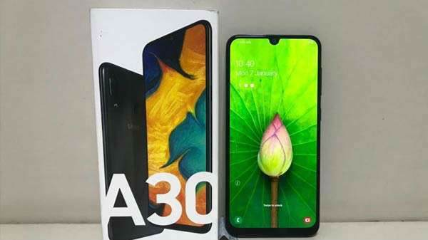 ಗ್ಯಾಲ್ಯಾಕ್ಸಿ ಎ30 ಗ್ಯಾಲ್ಯಾಕ್ಸಿ ಎ30