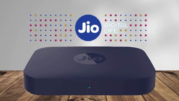 ಪ್ರತಿಕ್ರಿಯೆಗಾಗಿ ಕಾಯುತ್ತಿರುವ ಗ್ರಾಹಕರು