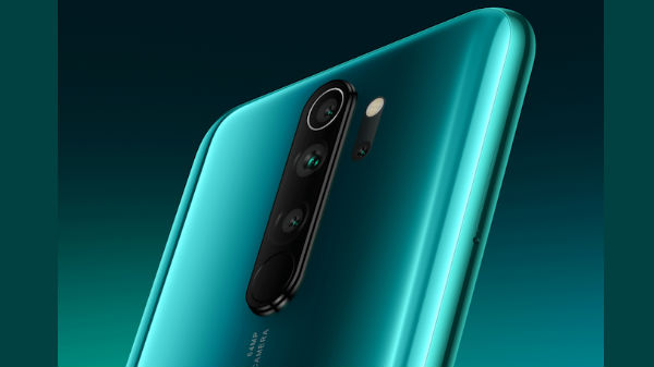 ಕ್ಯಾಮೆರಾ : ಡ್ಯುಯಲ್ V/S ಕ್ವಾಡ್