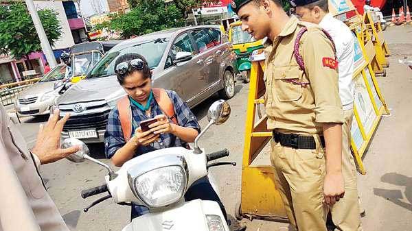 ಸಂಚಾರಿ ಉಲ್ಲಂಘನೆಯ ದಂಡವನ್ನು ಆನ್ ಲೈನ್ ನಲ್ಲಿ ಪರಿಶೀಲಿಸಿ ಪಾವತಿಸುವುದು ಹೇಗೆ?