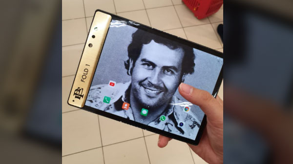 ಡಿಸ್‌ಪ್ಲೇ ಮತ್ತು ಡಿಸೈನ್