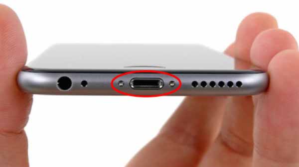 ಲೈಟಿಂಗ್‌ ಪೋರ್ಟ್‌ ಇರಲ್ಲ