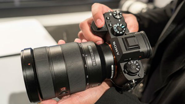 ಆಲ್ಫಾ 9 II 