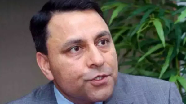 ದಿನೇಶ್ ಪಾಲಿವಾಲ್ (Dinesh Paliwal) ದಿನೇಶ್ ಪಾಲಿವಾಲ್ (Dinesh Paliwal)