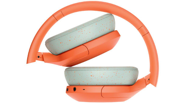 ಫೀಚರ್ಸ್‌