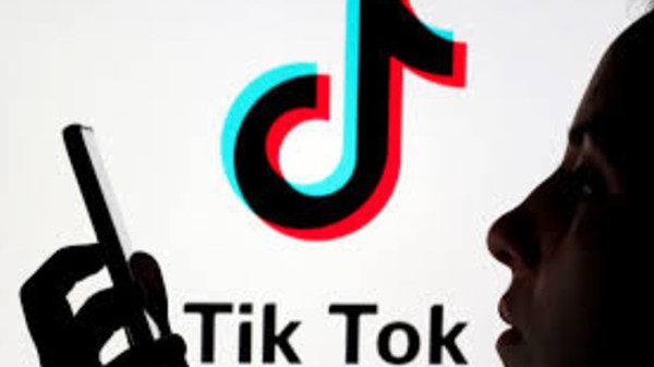 ಫೀಚರ್ಸ್ ಫೀಚರ್ಸ್